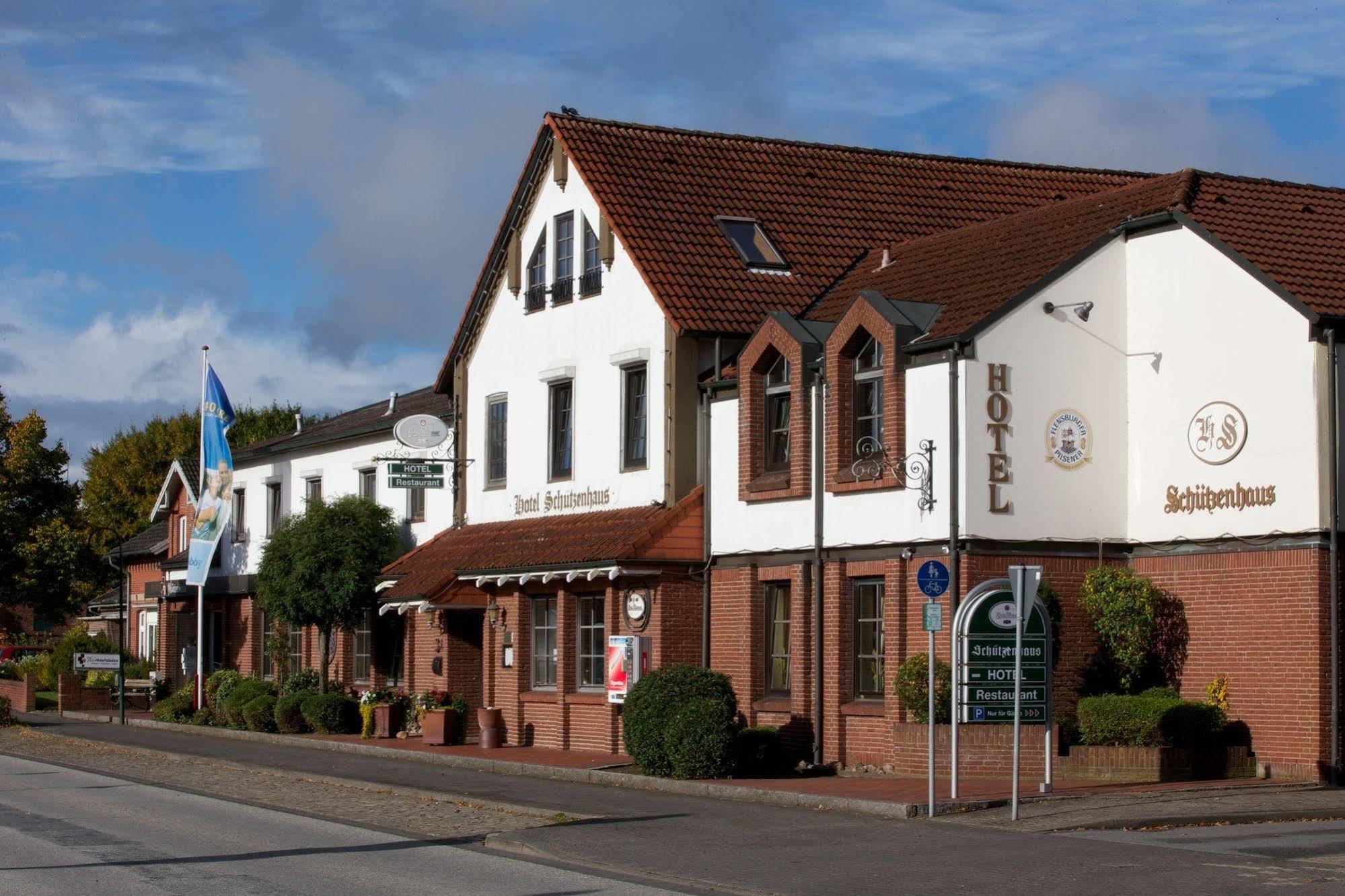 Hotel Weinbek Fockbek Exterior foto